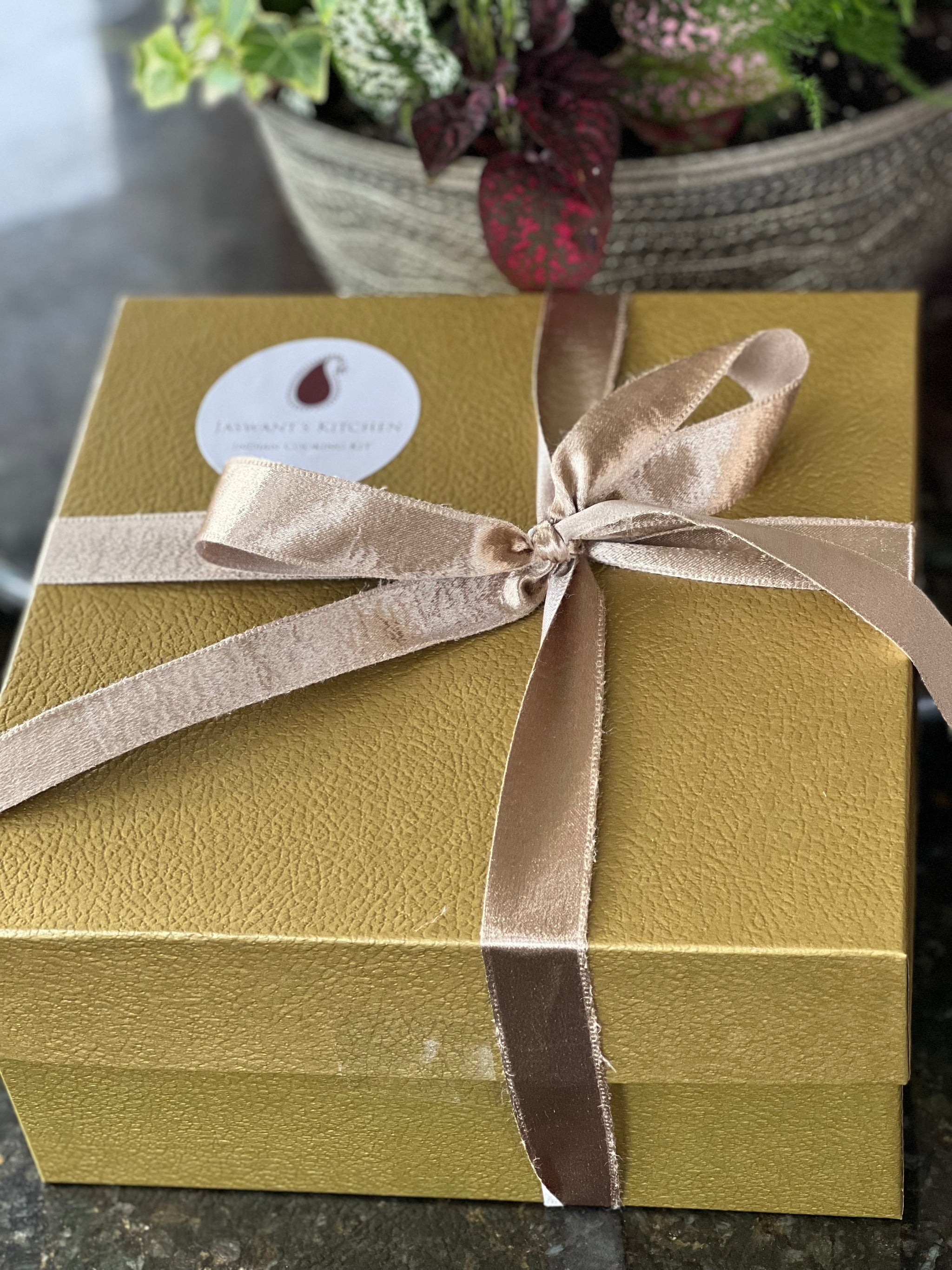 Extra Large Indian cooking Gift Box ( CDN orders only)